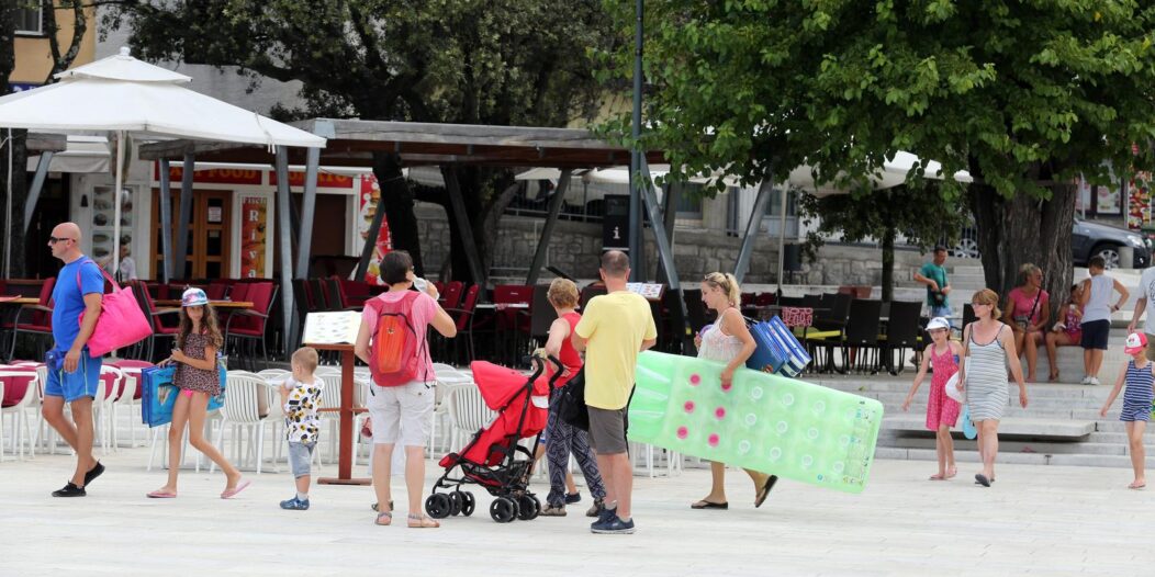 Crikvenica: Turisti?ka patrola Crikvenica: Turisti?ka patrola