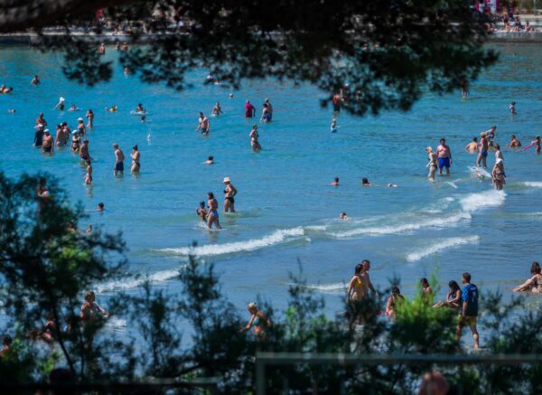 Split: Ljeto na popularnoj splitskoj plaži Bačvice