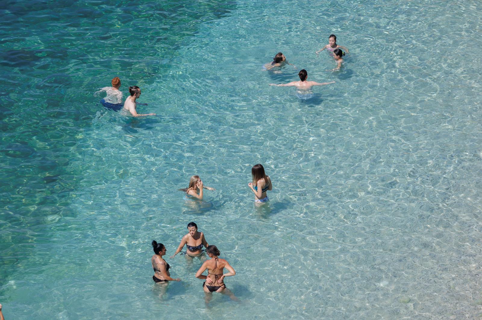 Riječani su spas od vrućina potražili na moru Riječani su spas od vrućina potražili na moru