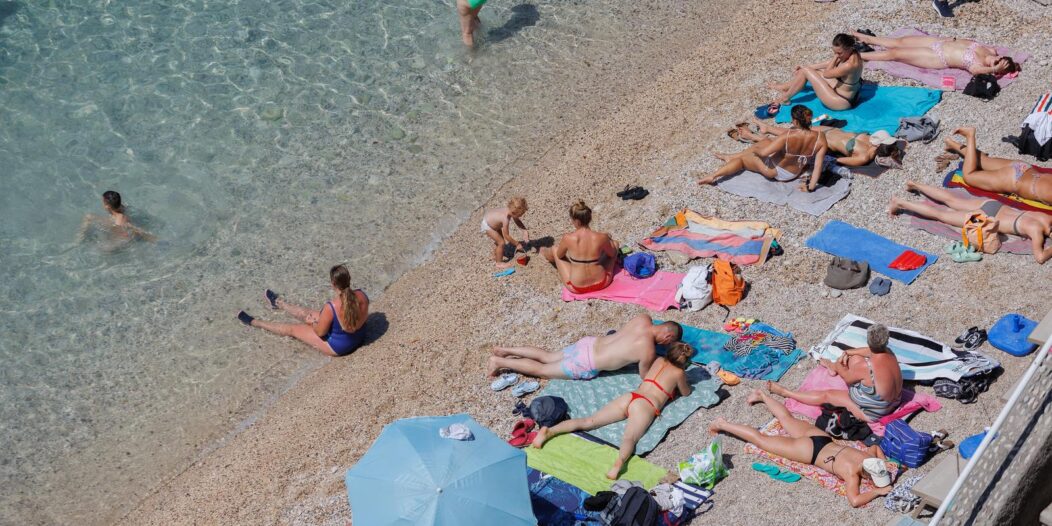 Riječani su spas od vrućina potražili na moru Riječani su spas od vrućina potražili na moru