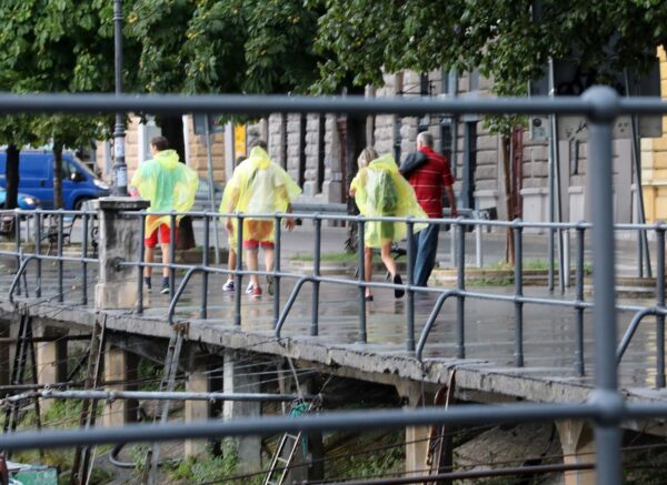 Rijeka: Olujno nevrijeme protutnjalo gradom