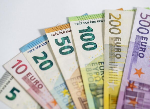 Hrvatska od 1. siječnja 2023. uvodi euro