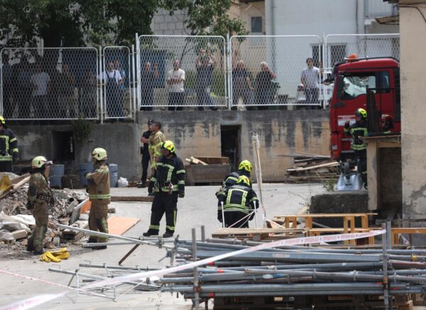 Pao strop u servisnoj bazi marine Trogir, poginula jedna osoba