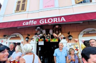 caffe gloria ika (5) caffe gloria ika (5)