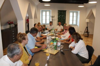 komadina vrbovsko sastanak (10) komadina vrbovsko sastanak (10)