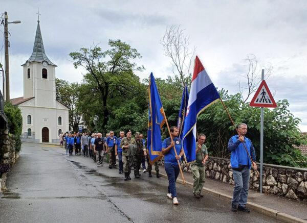 Mimohod u Kostreni
