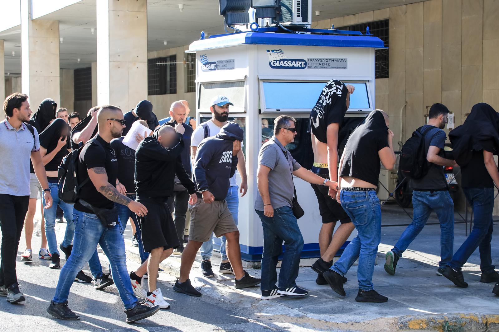 Nastavljaju se ispitivanja navijača u Ateni Nastavljaju se ispitivanja navijača u Ateni