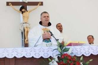 Andrej Plenković sudjelovao na svetoj misi na Trsatu povodom blagdana Velike Gospe Andrej Plenković sudjelovao na svetoj misi na Trsatu povodom blagdana Velike Gospe