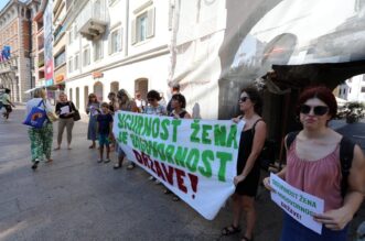 Rijeka: Javna akcija “Sigurnost žena je odgovornost države”