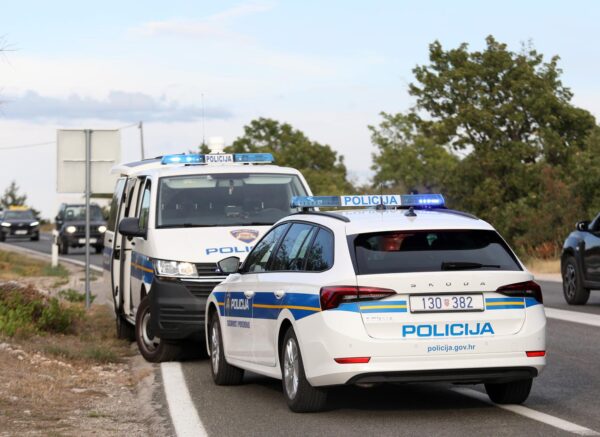 Automobil i motor sudjelovali u prometnoj nesreći na Jadranskoj magistrali kod Šibenika