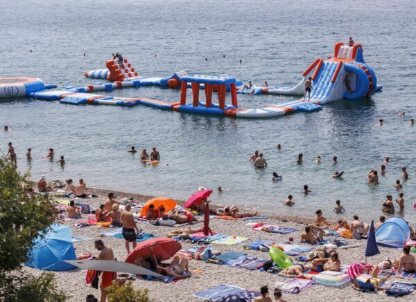Rijeka: Velike gužve na plažama tijekom vikenda