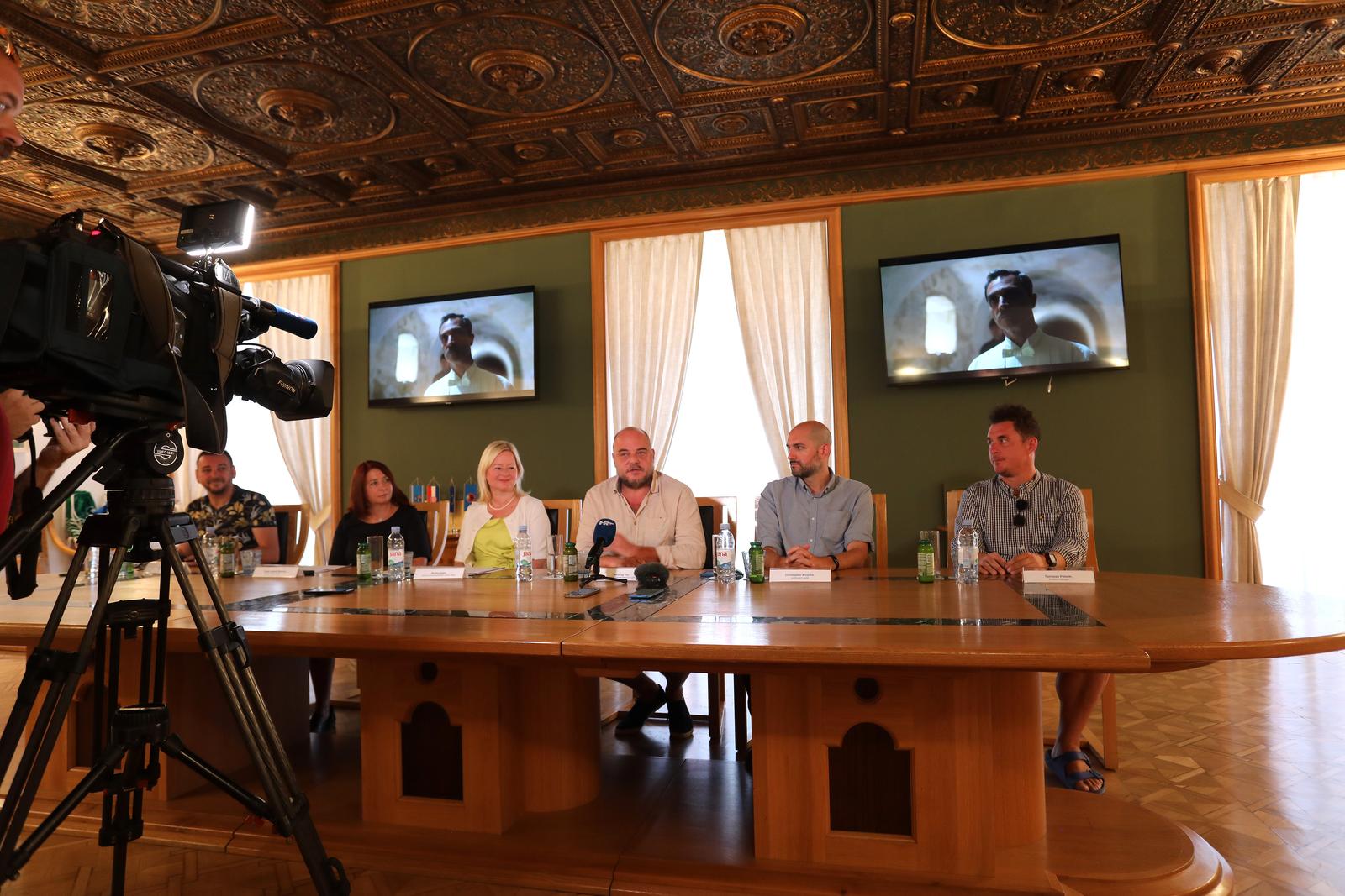 Rijeka: Konferencija povodom snimanja serije “Hotel Portofino”