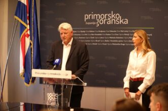 Rijeka: Dodjela ugovora poduzetnicima u Primorsko-goranskoj županiji Rijeka: Dodjela ugovora poduzetnicima u Primorsko-goranskoj županiji