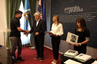 Rijeka: Dodjela ugovora poduzetnicima u Primorsko-goranskoj županiji Rijeka: Dodjela ugovora poduzetnicima u Primorsko-goranskoj županiji