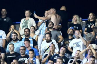 Damir Mišković utakmicu Dinama i Rijeke pratio je s Armadom Damir Mišković utakmicu Dinama i Rijeke pratio je s Armadom