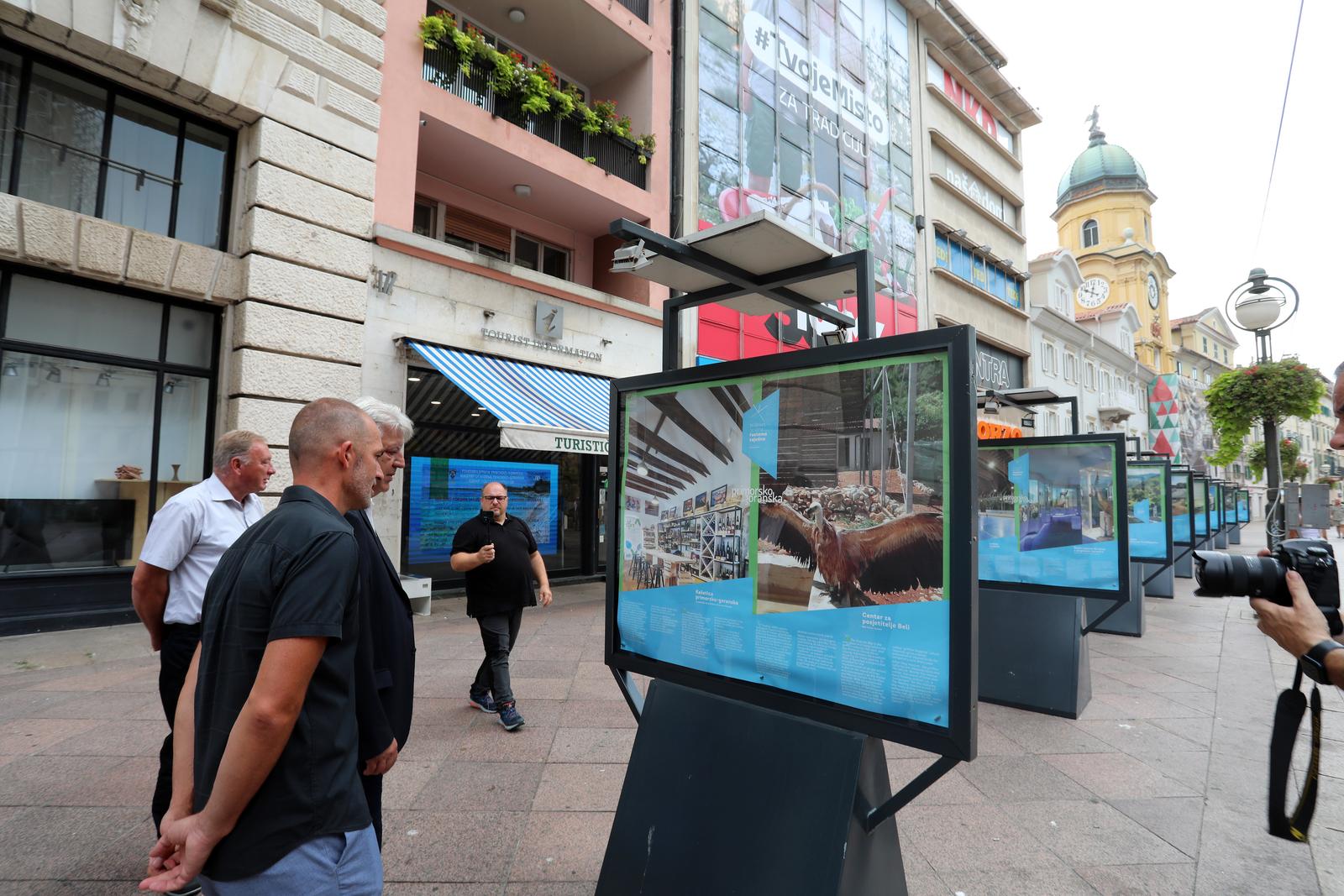 Rijeka: Otvorenje izložbe “30 godina rastemo zajedno” Rijeka: Otvorenje izložbe “30 godina rastemo zajedno”