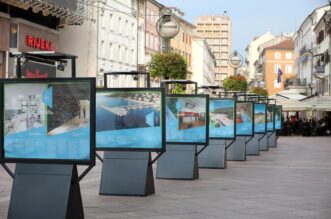 Rijeka: Otvorenje izložbe “30 godina rastemo zajedno” Rijeka: Otvorenje izložbe “30 godina rastemo zajedno”