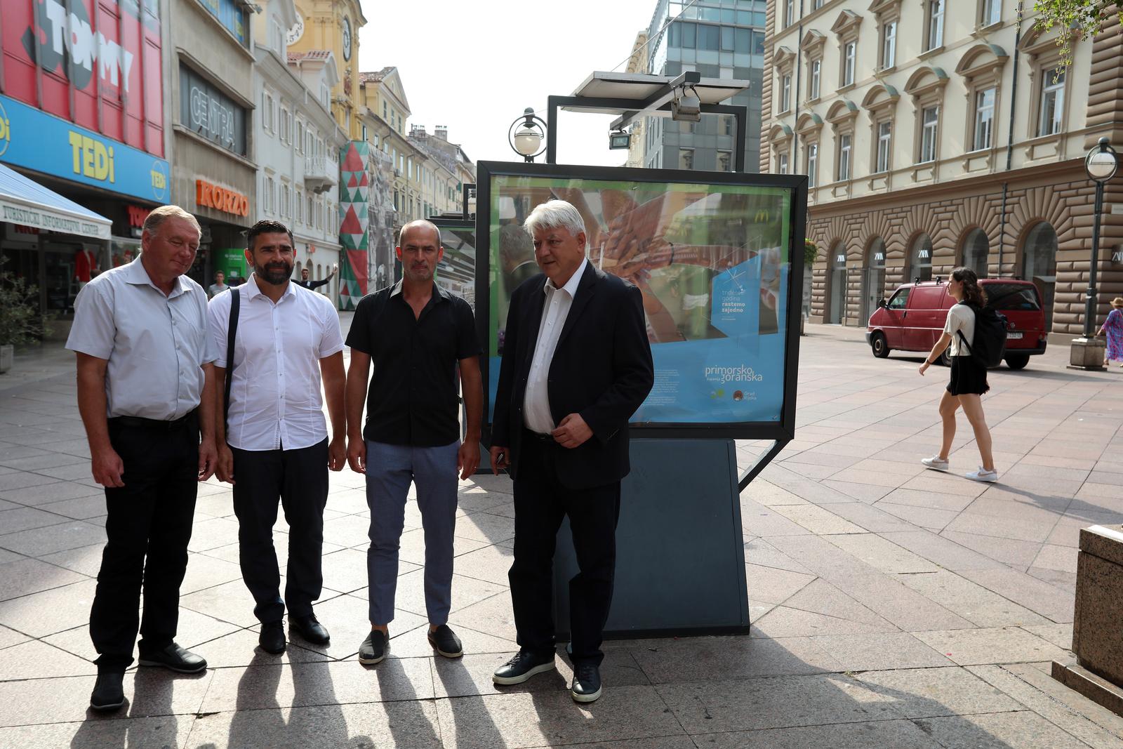 Rijeka: Otvorenje izložbe “30 godina rastemo zajedno” Rijeka: Otvorenje izložbe “30 godina rastemo zajedno”