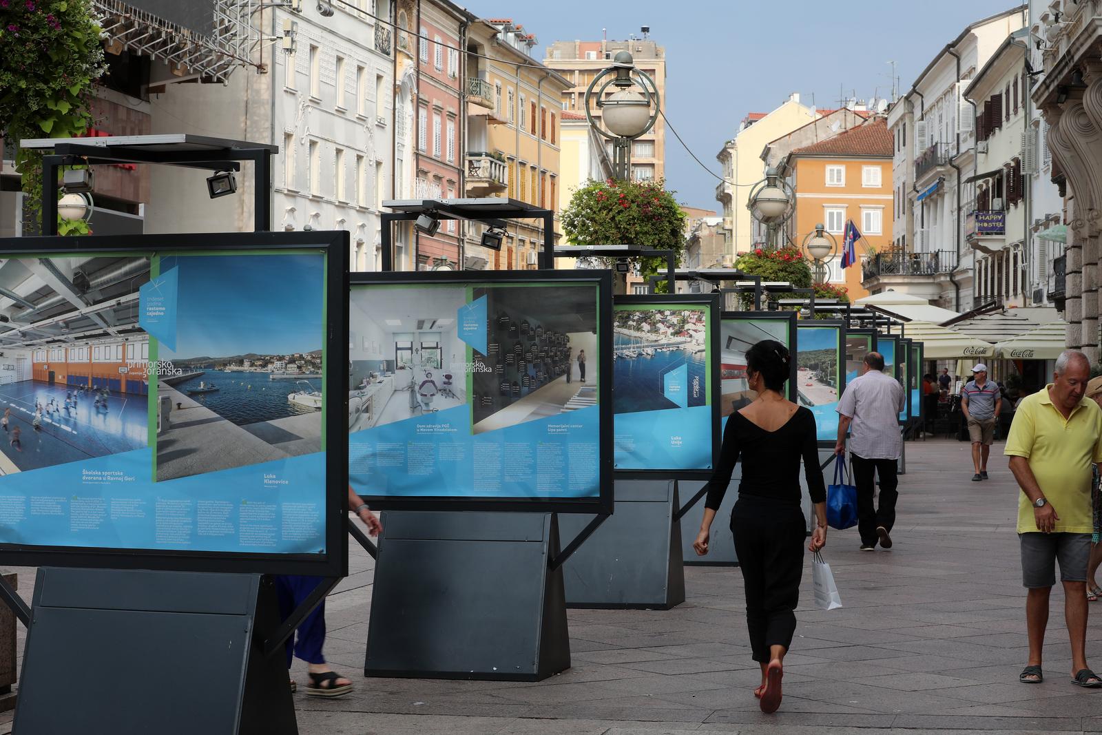 Rijeka: Otvorenje izložbe “30 godina rastemo zajedno” Rijeka: Otvorenje izložbe “30 godina rastemo zajedno”
