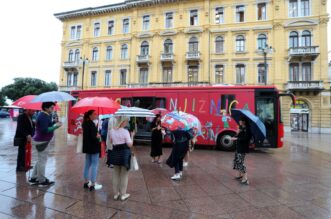 Rijeka: Predstavljanje novog gradskog bibliobusa Rijeka: Predstavljanje novog gradskog bibliobusa