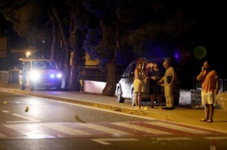 Brodarica: Automobilom naletio na dvoje pješaka koji su prevezeni u bolnicu Brodarica: Automobilom naletio na dvoje pješaka koji su prevezeni u bolnicu