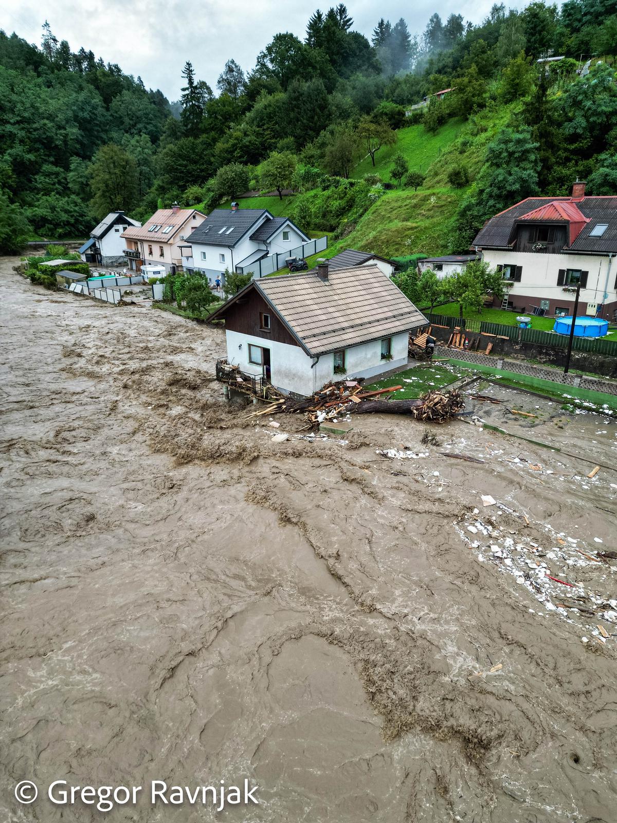 Pogled iz zraka na poplave u Sloveniji
