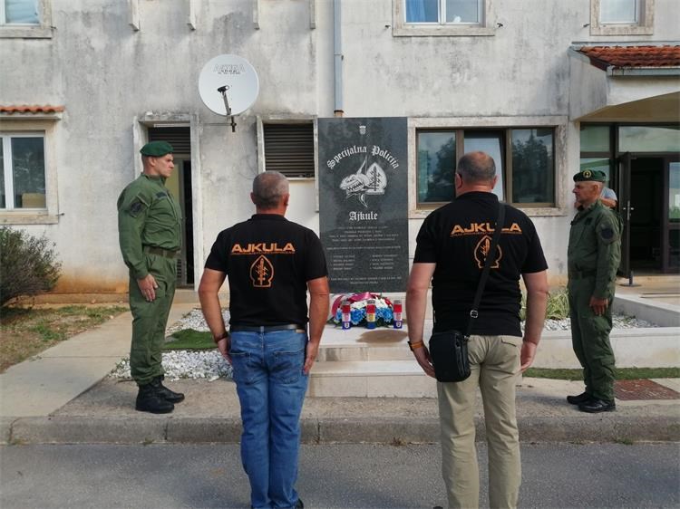 AJKULE-KUKULJANOVO-2-SVI-4.9. AJKULE-KUKULJANOVO-2-SVI-4.9.