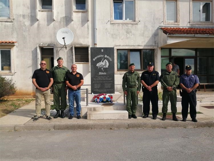 AJKULE-KUKULJANOVO-SVI-4.9. (1) AJKULE-KUKULJANOVO-SVI-4.9. (1)