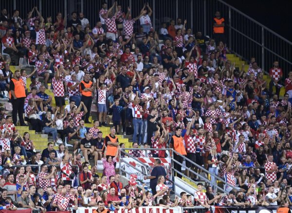 Rijeka: Navijači na utakmici Hrvatska – Latvija
