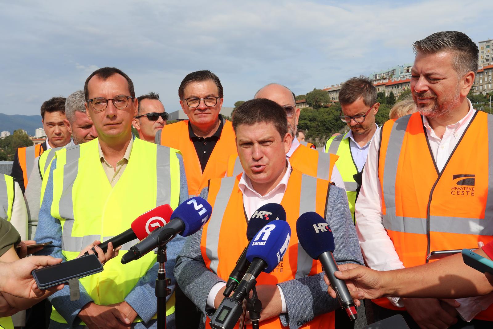 Rijeka: Ministar Butkovi? u obilasku gradilita dravne ceste DC 403 Rijeka: Ministar Butkovi? u obilasku gradilita dravne ceste DC 403