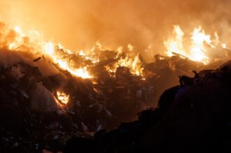 Rijeka: Požar u reciklažnom dvoristu Pehlin