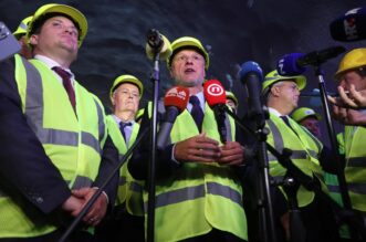 Svečano obilježavanje proboja druge cijevi tunela Učka Svečano obilježavanje proboja druge cijevi tunela Učka