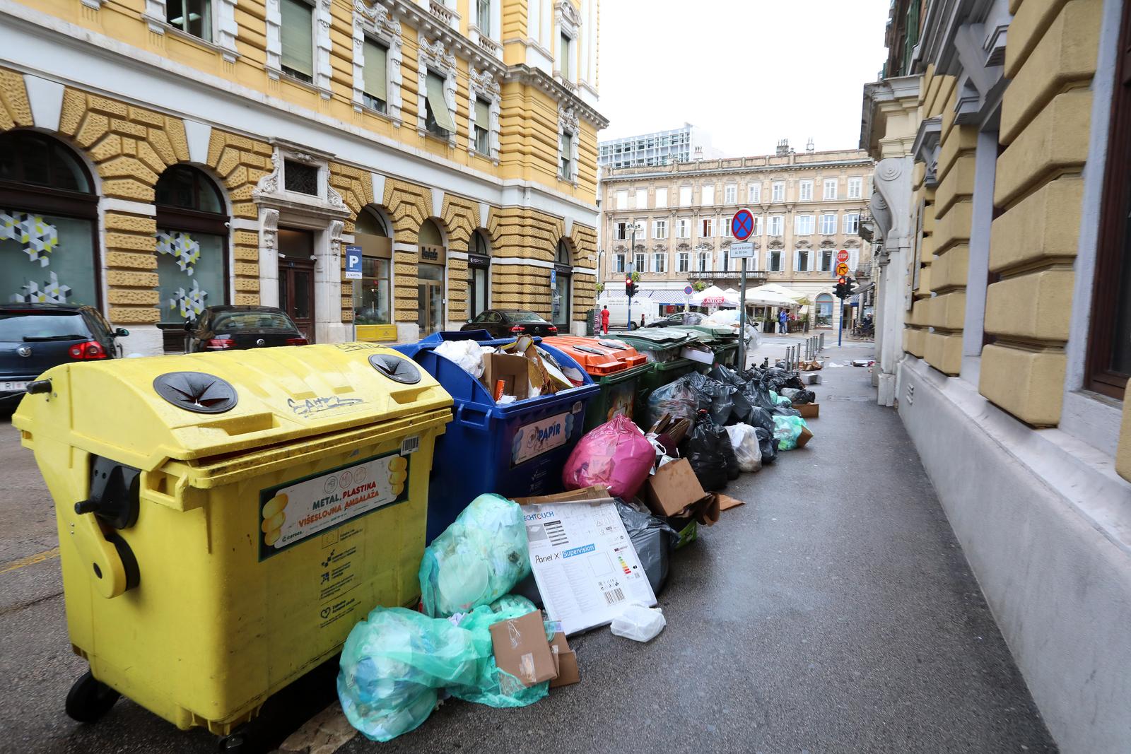 Rijeka: Gomilanje sme?a na gradskim ulicama Rijeka: Gomilanje sme?a na gradskim ulicama