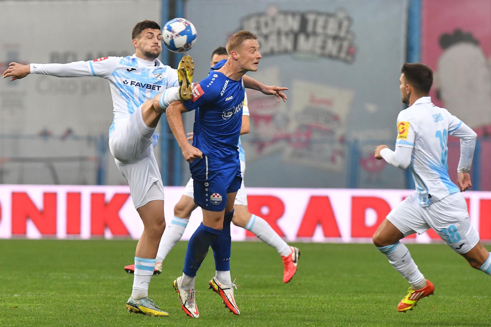 Koprivnica: Slaven Belupo i Rijeka susreli se u 9. kolu SuperSport HNL-a Koprivnica: Slaven Belupo i Rijeka susreli se u 9. kolu SuperSport HNL-a