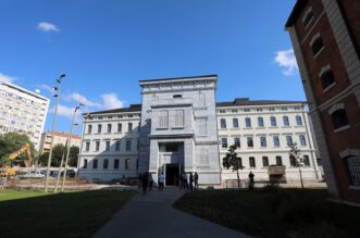 Rijeka: Obilazak Gradske knjiižnice Rijeka u Art Kvartu