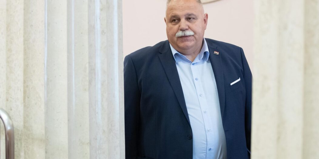 Umro Ivan Šuker, bivši ministar financija Umro Ivan Šuker, bivši ministar financija