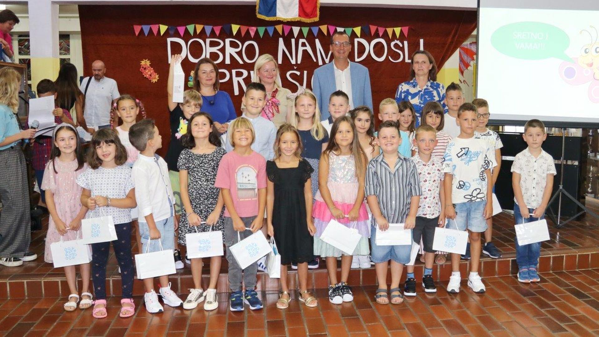 Prvi-dan-škole-u-Osnovnoj-školi-Fran-Franković-18