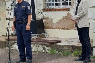 Prvi koraci 4 Prvi koraci 4