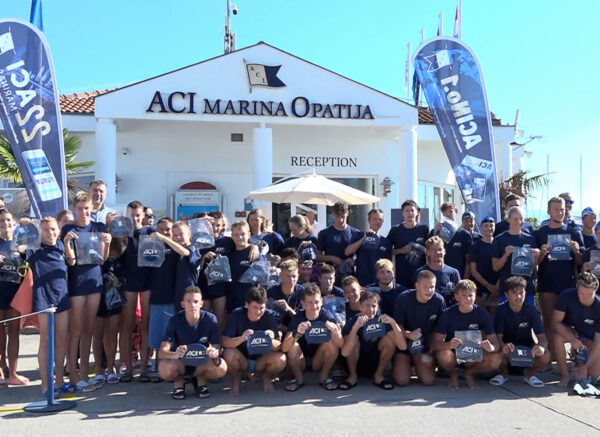 aci marina ilići plivanje kanal ri