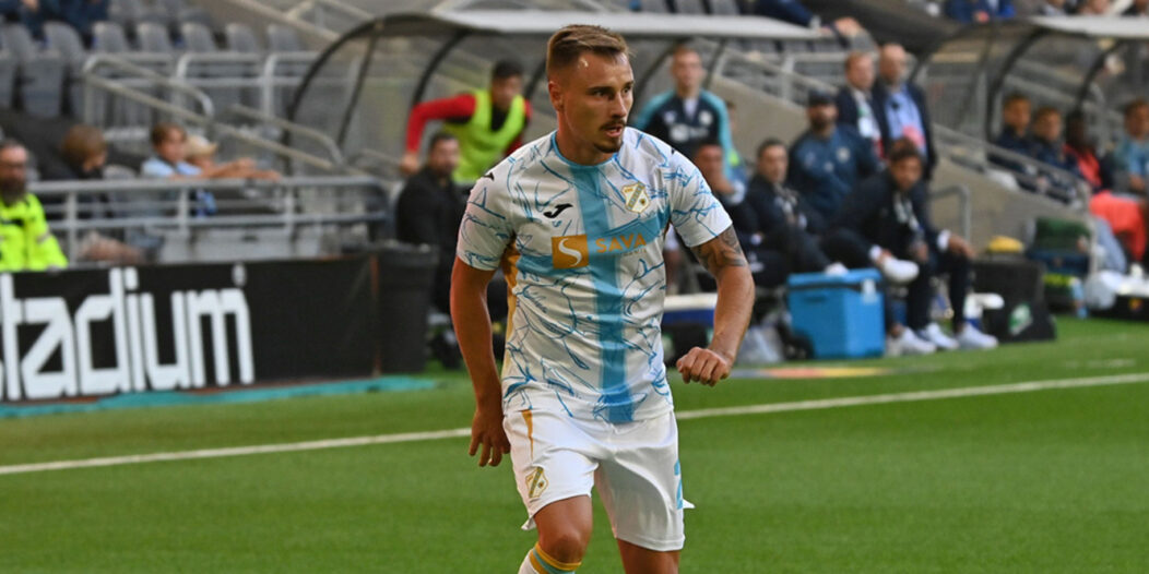 DENIS DENIS