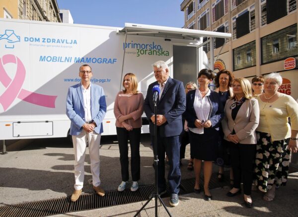 Primopredaja mobilnog mamografa