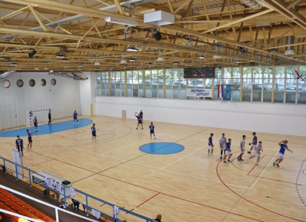 Obilazak-novouređene-dvorane-Sportsko-rekreacijskog-centra-3.-Maj-6 Obilazak-novouređene-dvorane-Sportsko-rekreacijskog-centra-3.-Maj-6