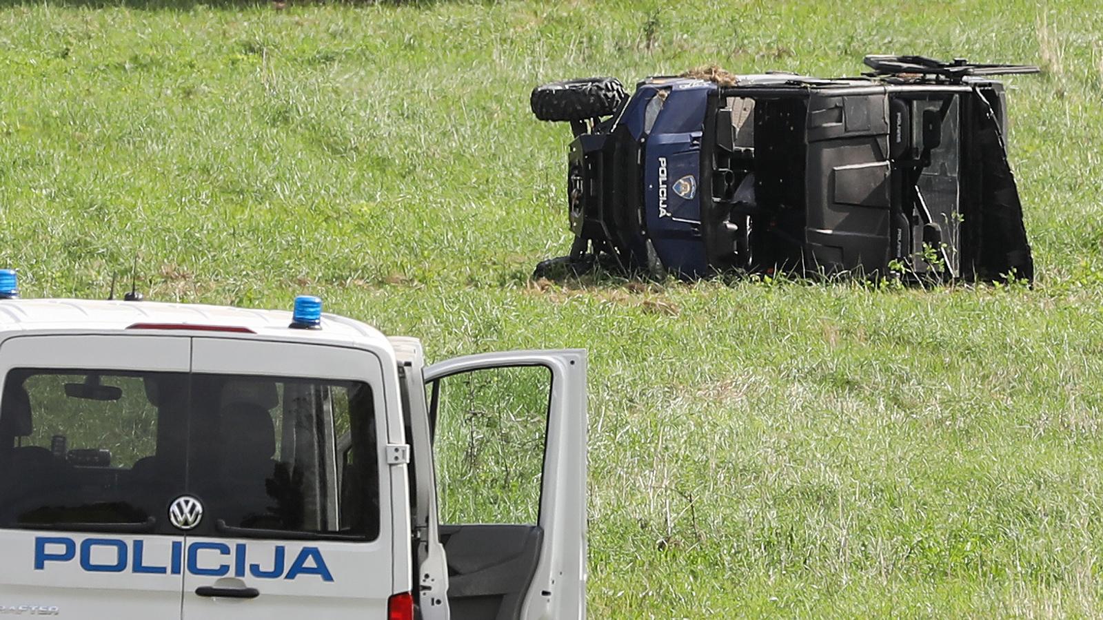 Zagreb: U prevrtanju policijskog terenca jedan policajac poginuo, trojica ozlijeđena