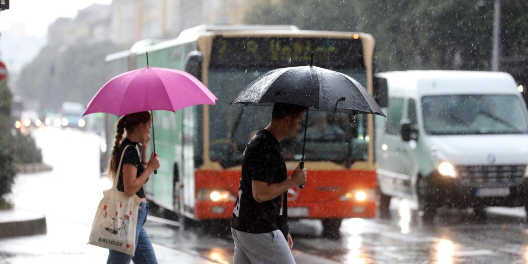 Rijeka: Kišni dan u gradu Rijeka: Kišni dan u gradu