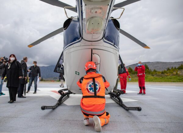 Pokazna vježba povodom početka rada cjelogodišnje Hitne helikopterske medicinske službe