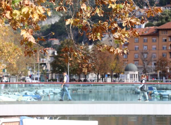 Rijeka: Sun?an jesenski dan u gradu
