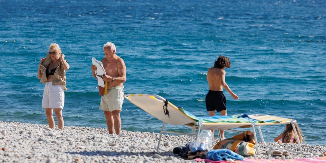Rijeka: Bablje ljeto na plaži Kantrida Rijeka: Bablje ljeto na plaži Kantrida