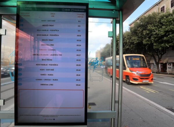 Rijeka: Novi ekrani Autotroleja s voznim redom autobusa