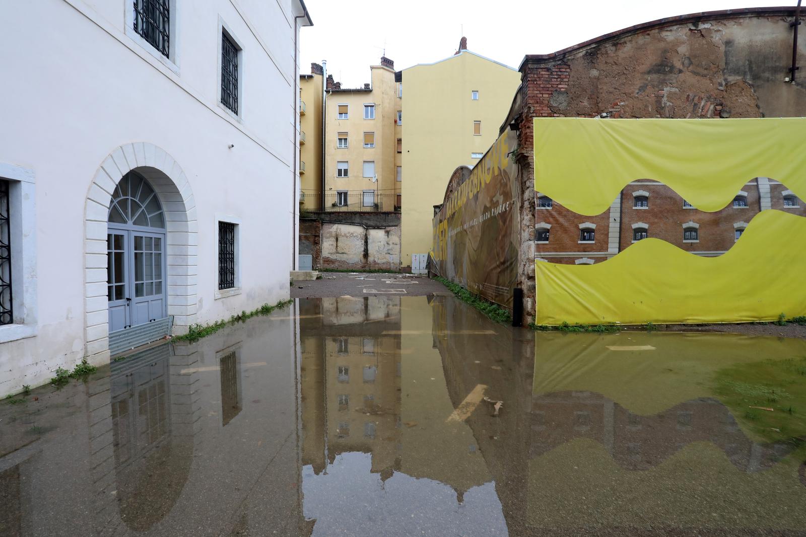 Rijeka: Jaka kisa izazvala poplave po gradu Rijeka: Jaka kisa izazvala poplave po gradu
