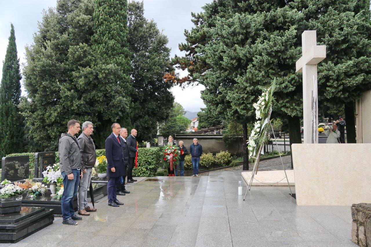 Polaganje-vijenaca-povodom-blagdana-Svih-svetih-16 Polaganje-vijenaca-povodom-blagdana-Svih-svetih-16
